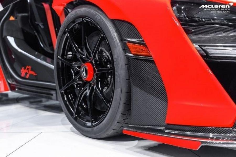 Детали экстерьера McLaren Senna (271 of 500) 2019 года  (фото 14 из 63)